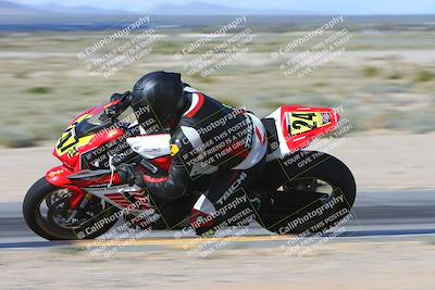 media/Apr-05-2024-Apex Assassins-CVMA Friday Practice (Fri) [[ee2ef04f2b]]/3-Racer 2/Session 2 Turn 9 Inside/